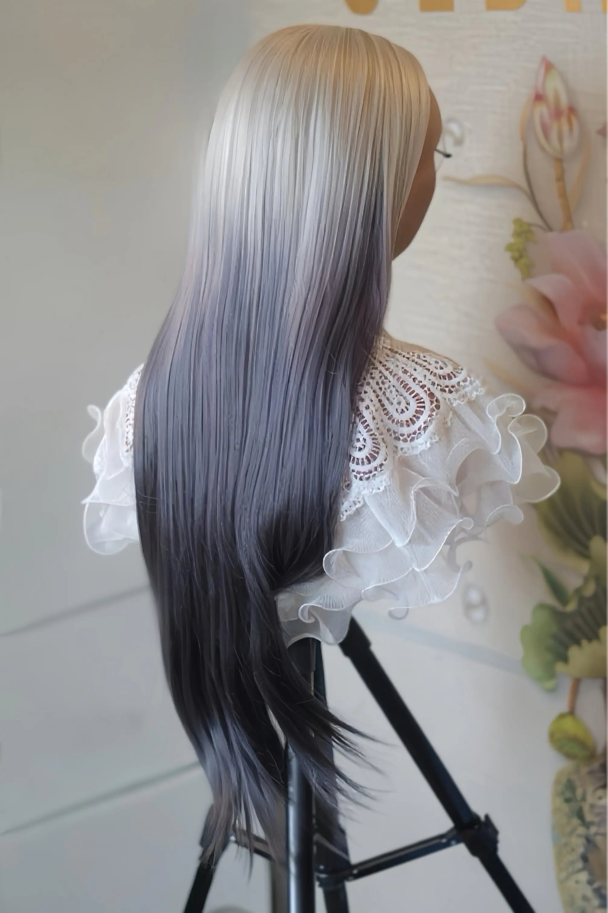 Nova 24” silver-black ombre wig Premium Synthetic Wig Sedna Wigs